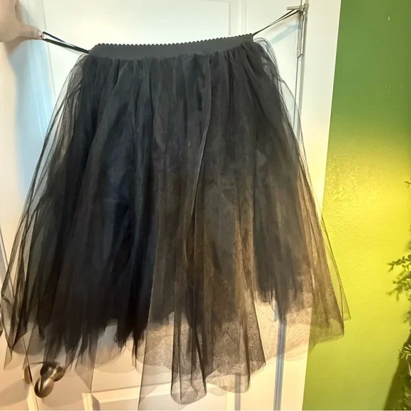 Black Tulle Skirt - Picture 2 of 5